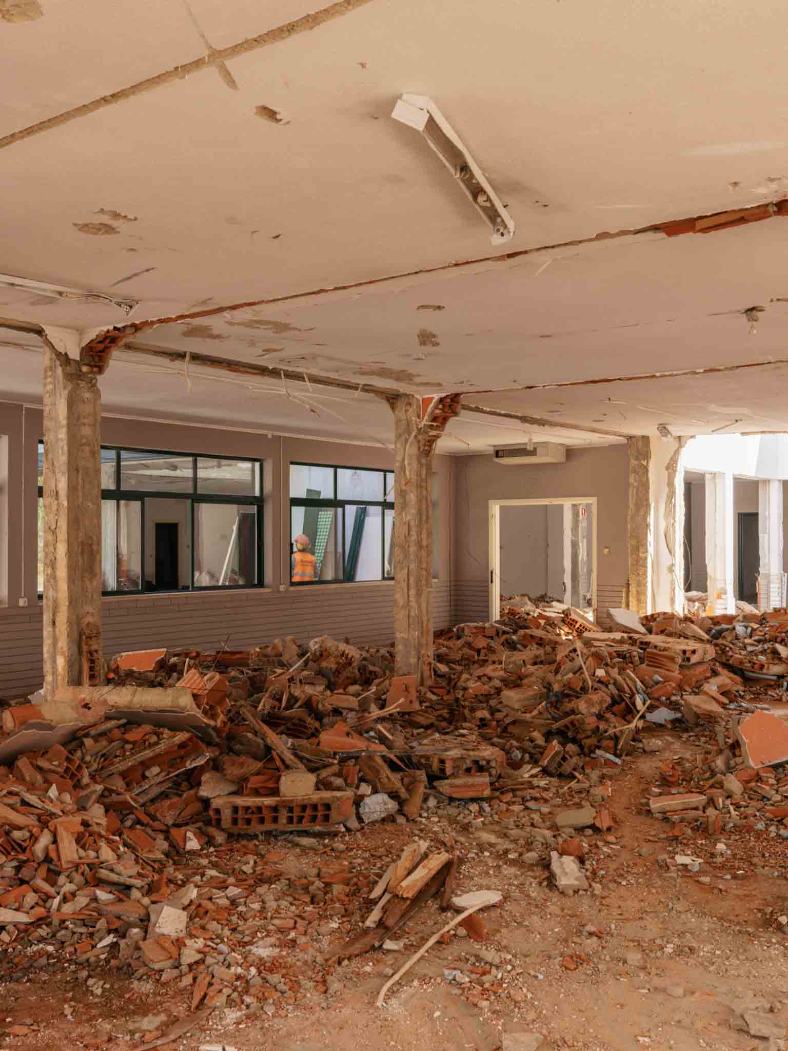 Salão Simão Rodrigues demolido